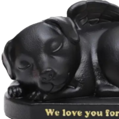 Urn in de vorm van een hond met de tekst we love you forever