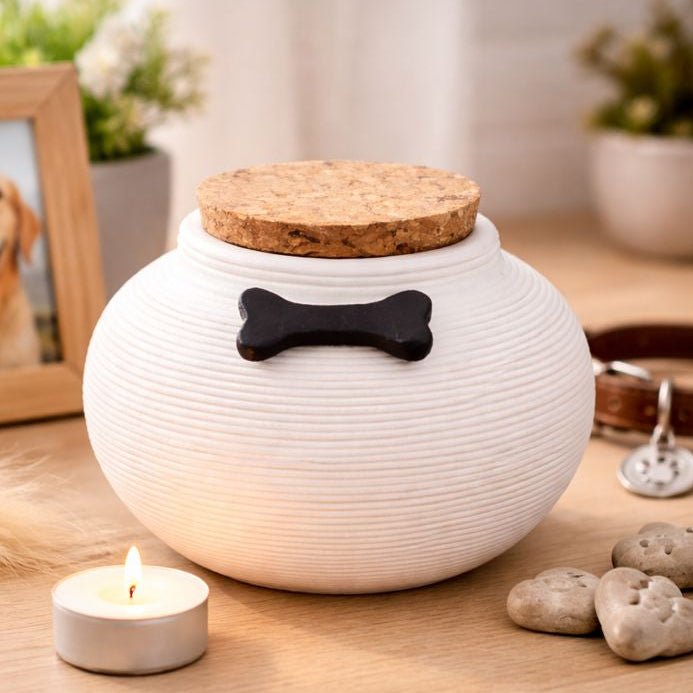 stijlvolle hondenurn van keramiek - wit