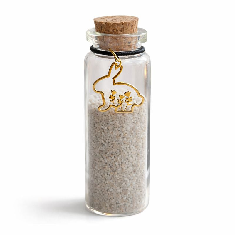 Bewaar een plukje vacht, as of snorhaar van je konijn in een mooi memorial flesje