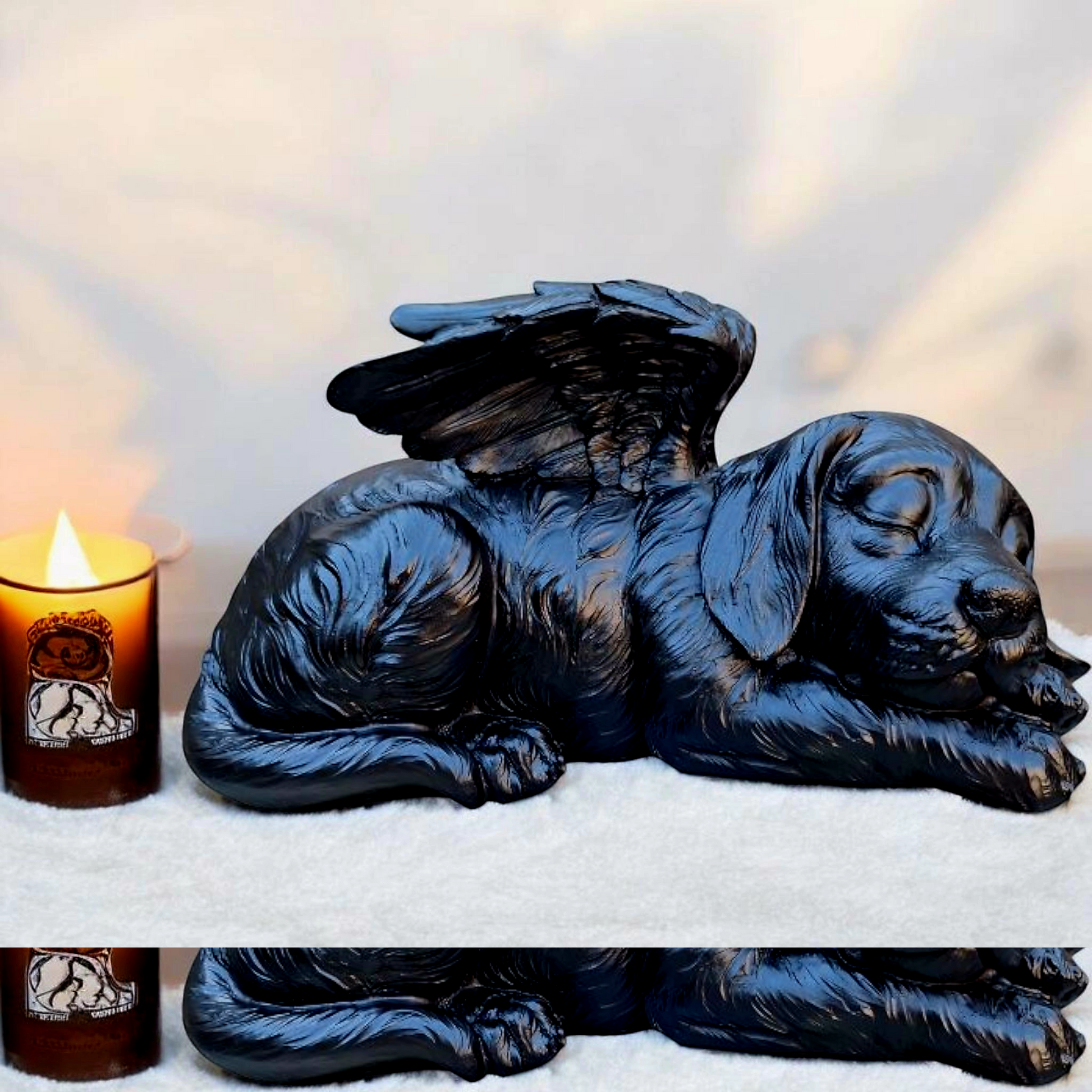 Urn Hond - Slapend Hondje met Engelenvleugels
