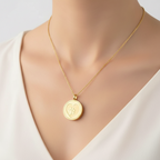 Round pendant with paw print - Gold 