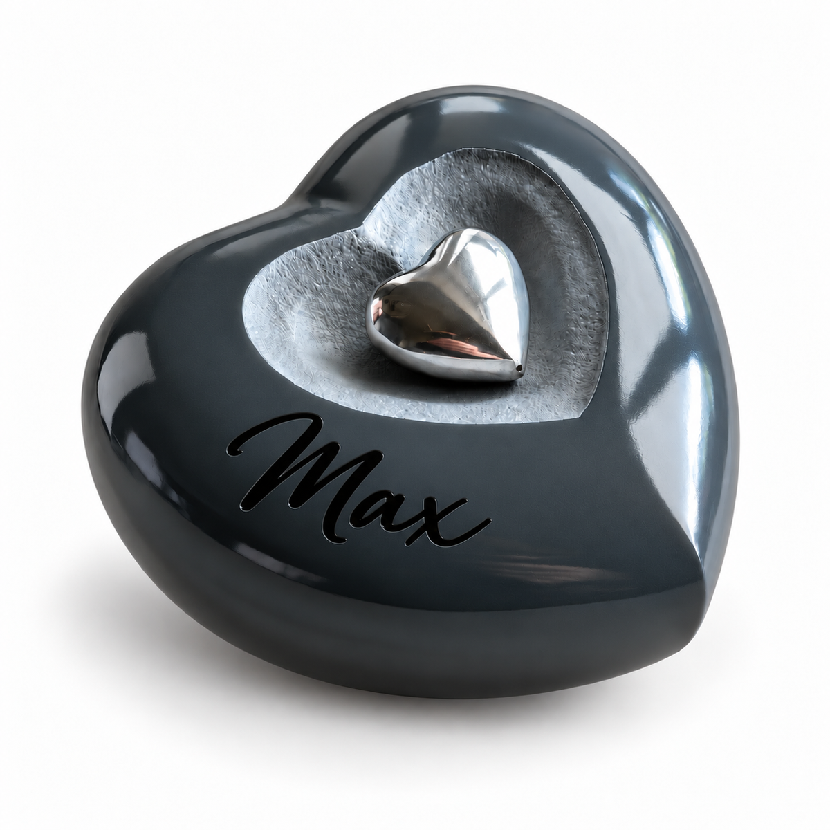 De laatste aai hartvormige grijze aluminium urn voor huisdieren met een zilverkleurig hartje en naamgravure Max