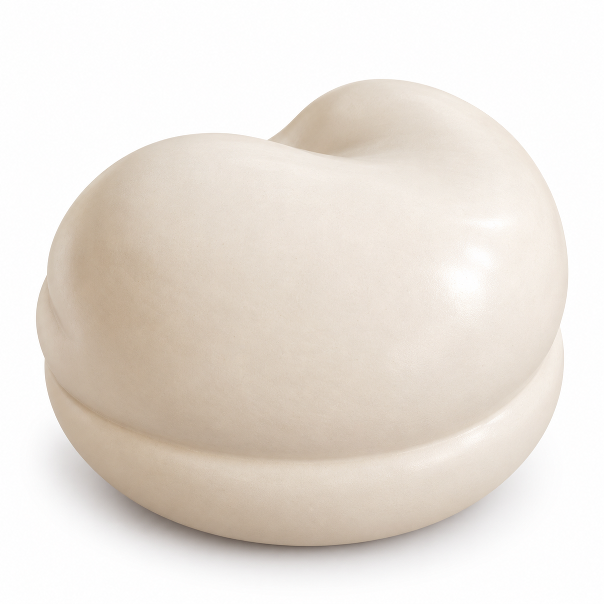 De laatste aai keramische hondenurn in crèmekleur met een modern ontwerp van een opgerold slapend hondje.