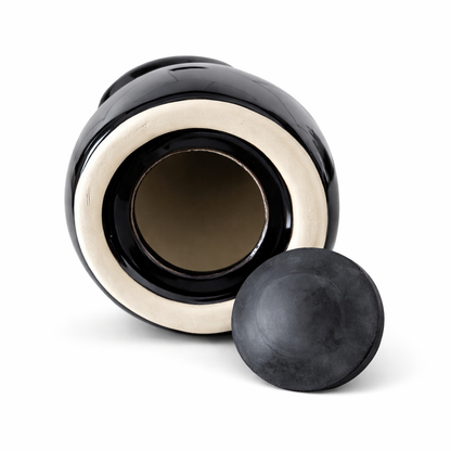 Vulopening  van urn voor kat 