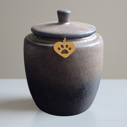 Urn Brown - With paw print pendant