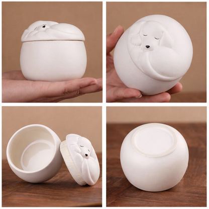 Rustige witte urn voor hond, passend in elk interieur